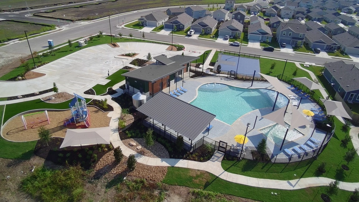 Firefly Pointe