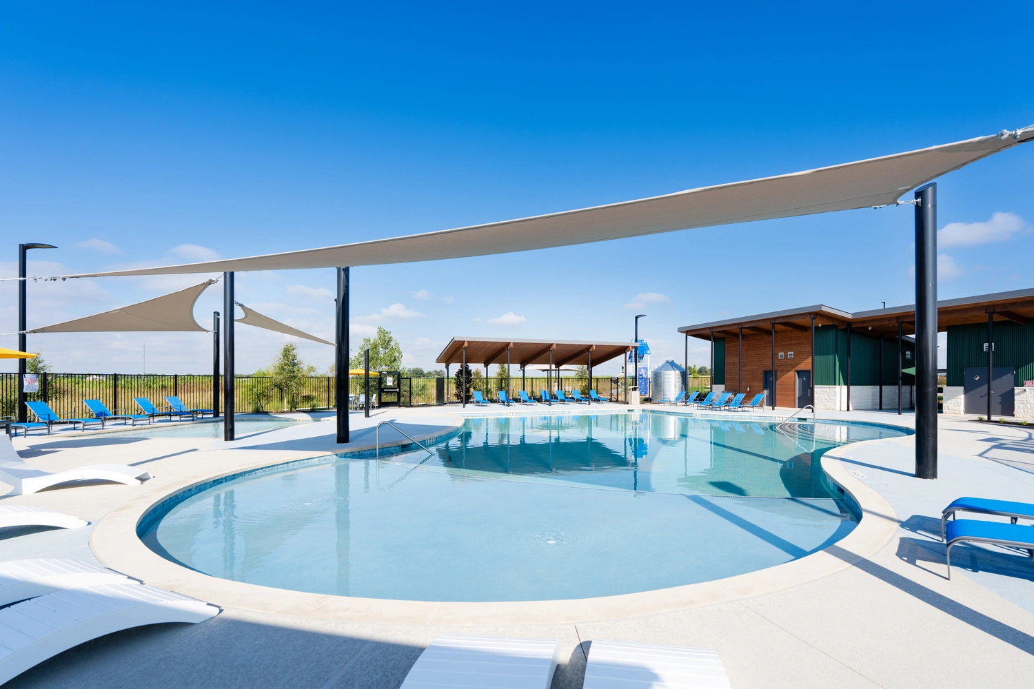 Firefly Pointe