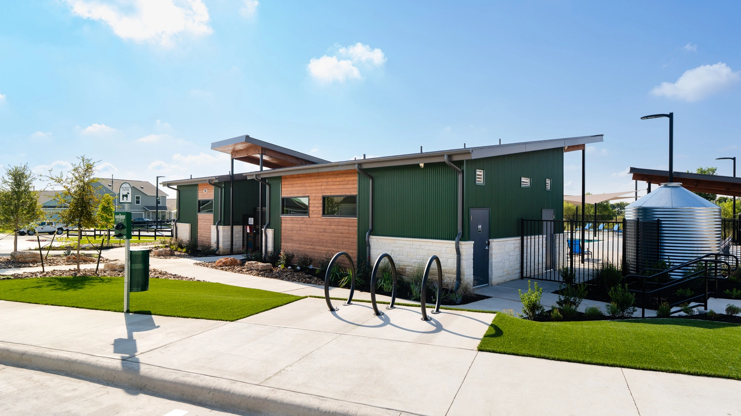 Firefly Pointe